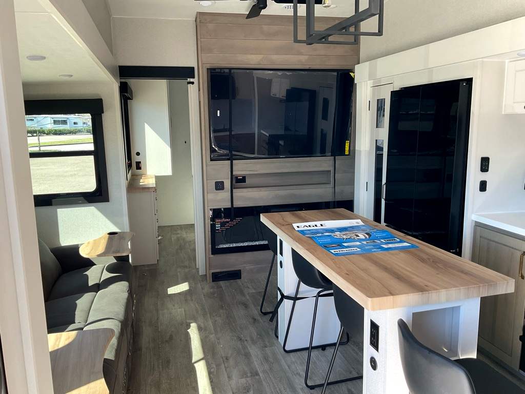 2026 JAYCO Eagle 367 TBTS - Image 5