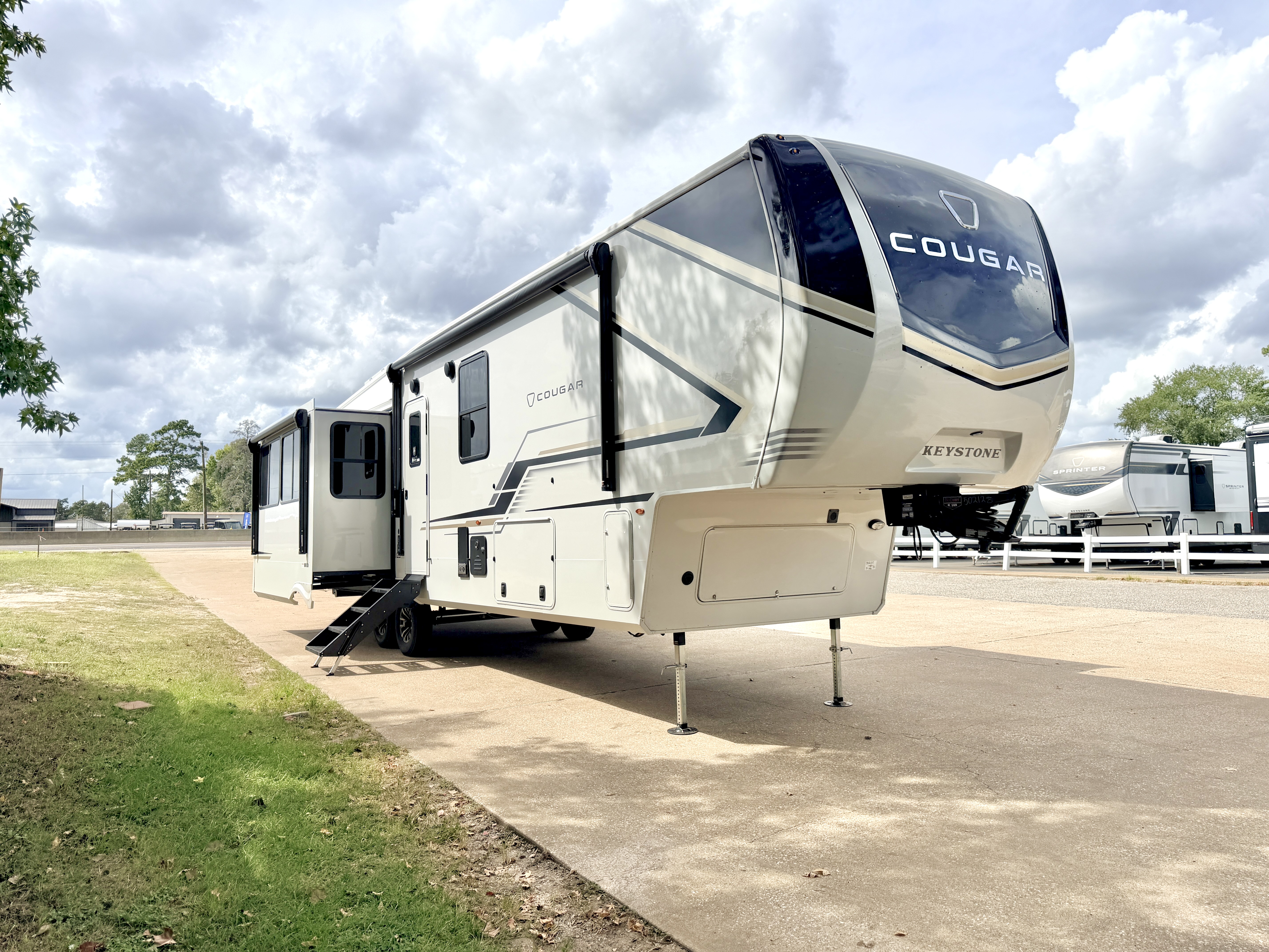 2027 Keystone Cougar 355FBS - Image 1