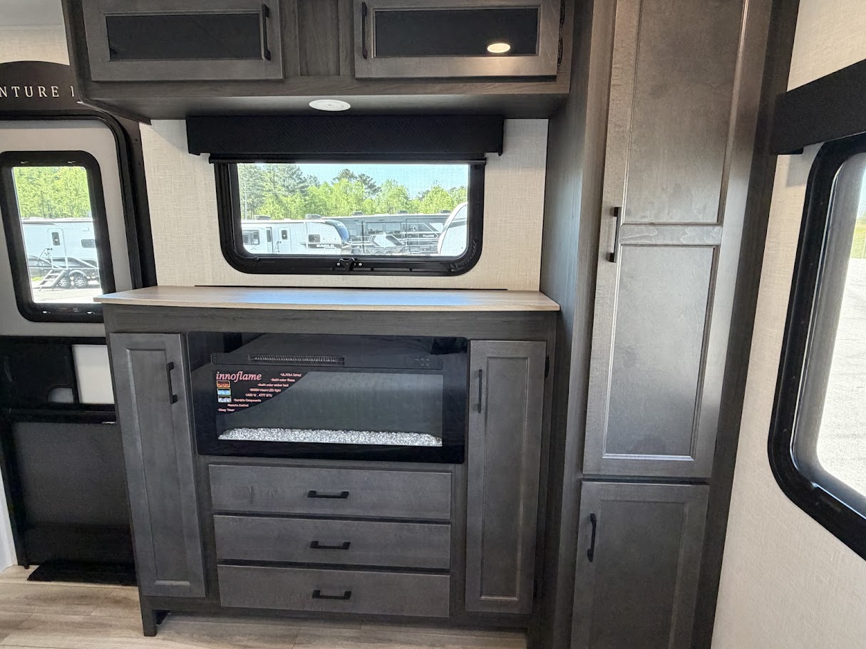 2026 VENTURE RV SPORTTREK 333VFK - Image 64