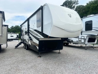 2023 VAN LEIGH BEACON 32RLB - Image 1