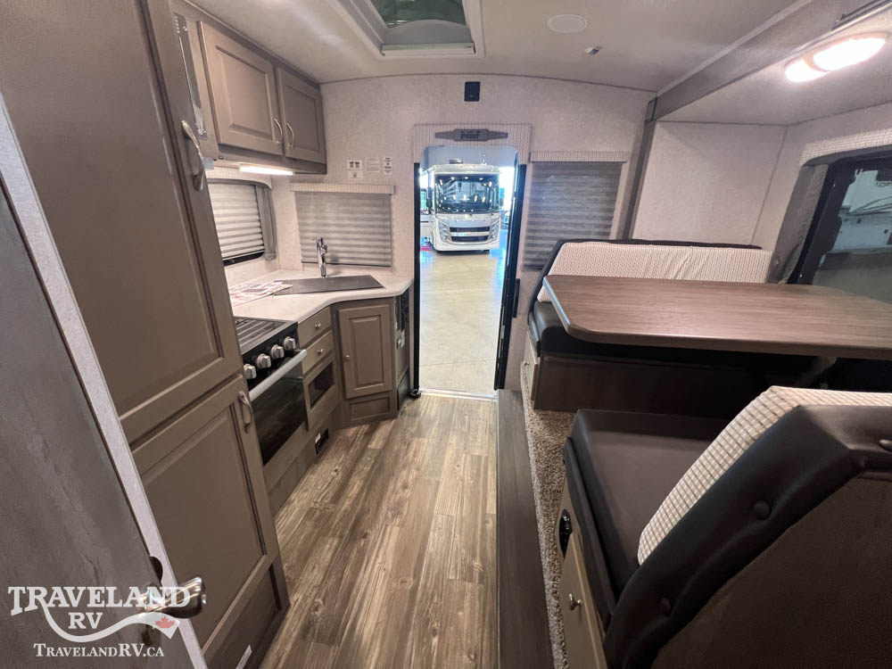 2027 NORTHWOOD ARCTIC FOX 992 - Image 3