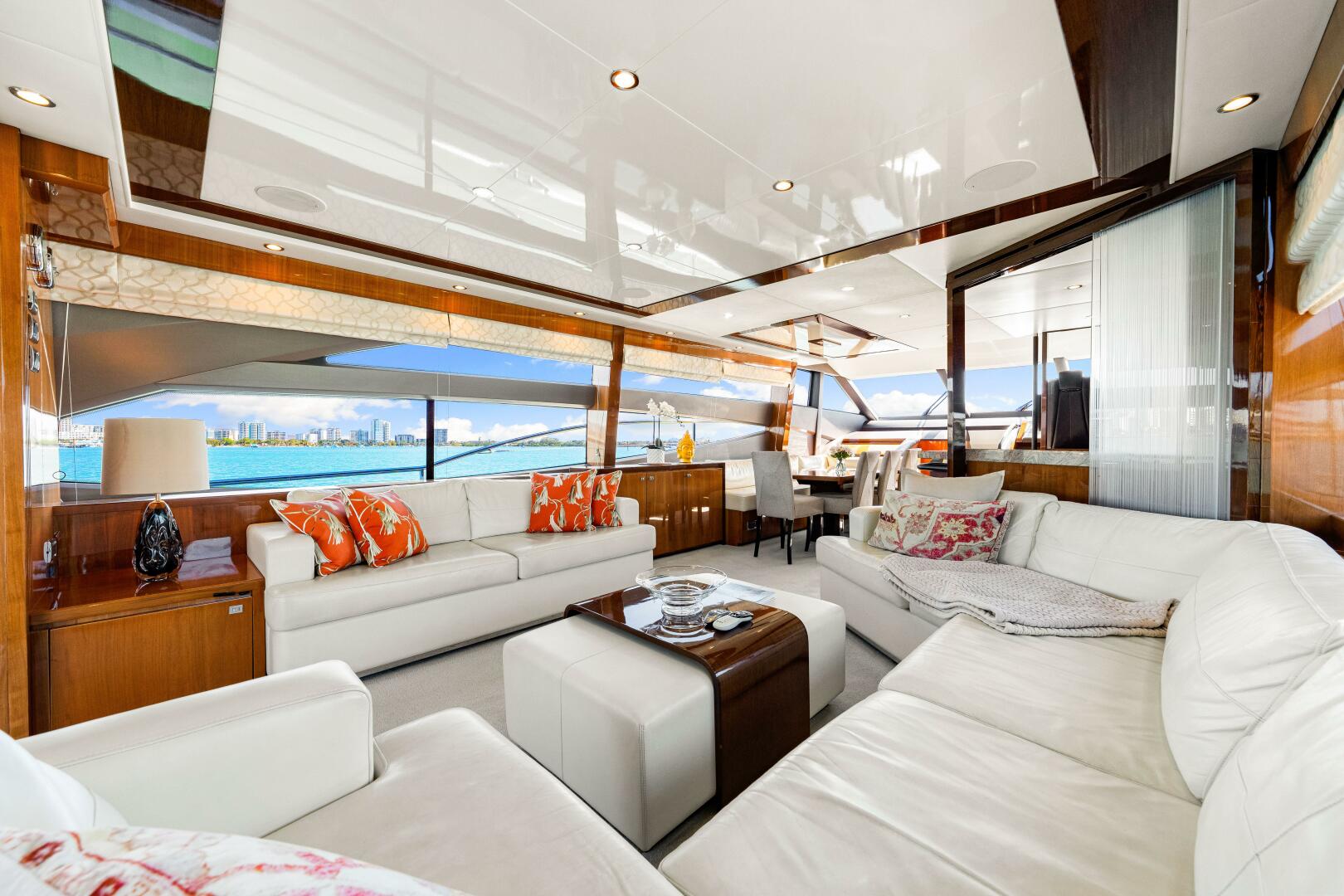 2014 Princess Y72 - Image 117