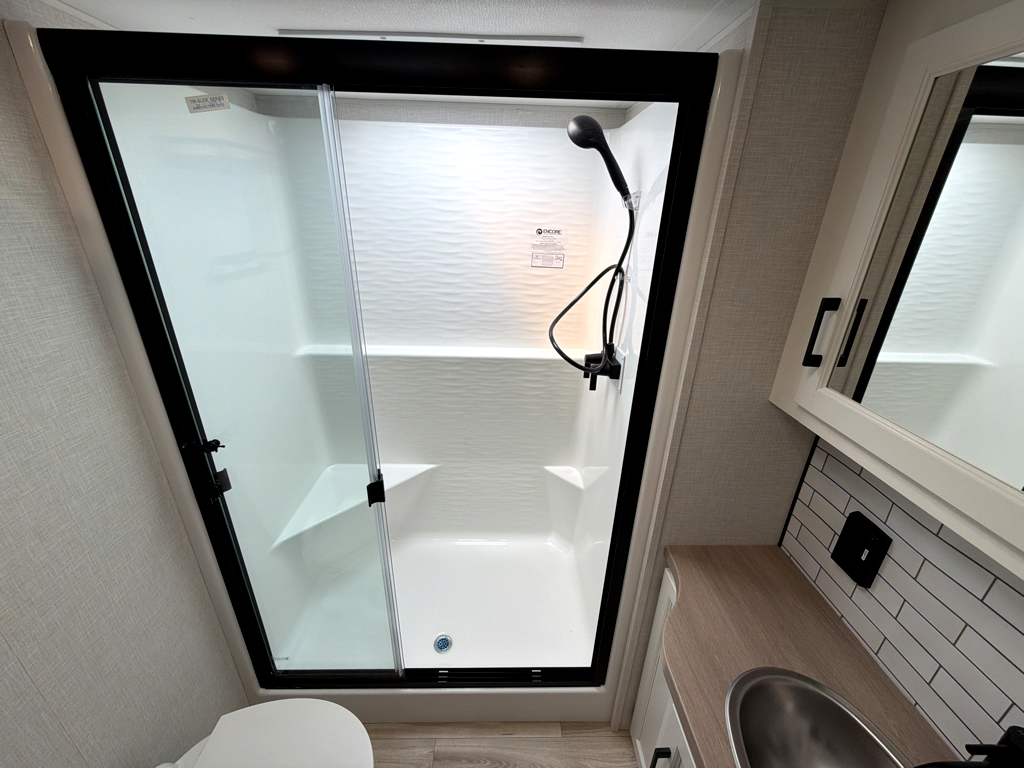 2026 VENTURE RV SPORTTREK 363VFR - Image 28