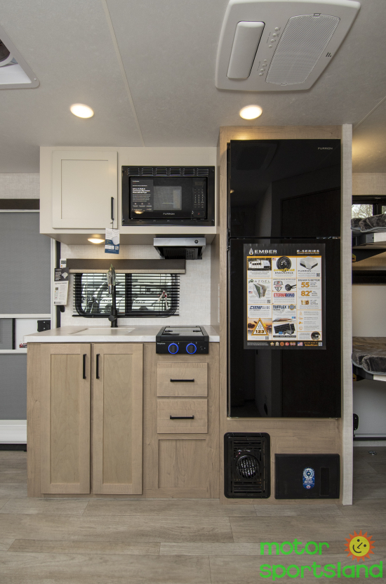 2026 Ember RV E-Series 19ETS - Image 20