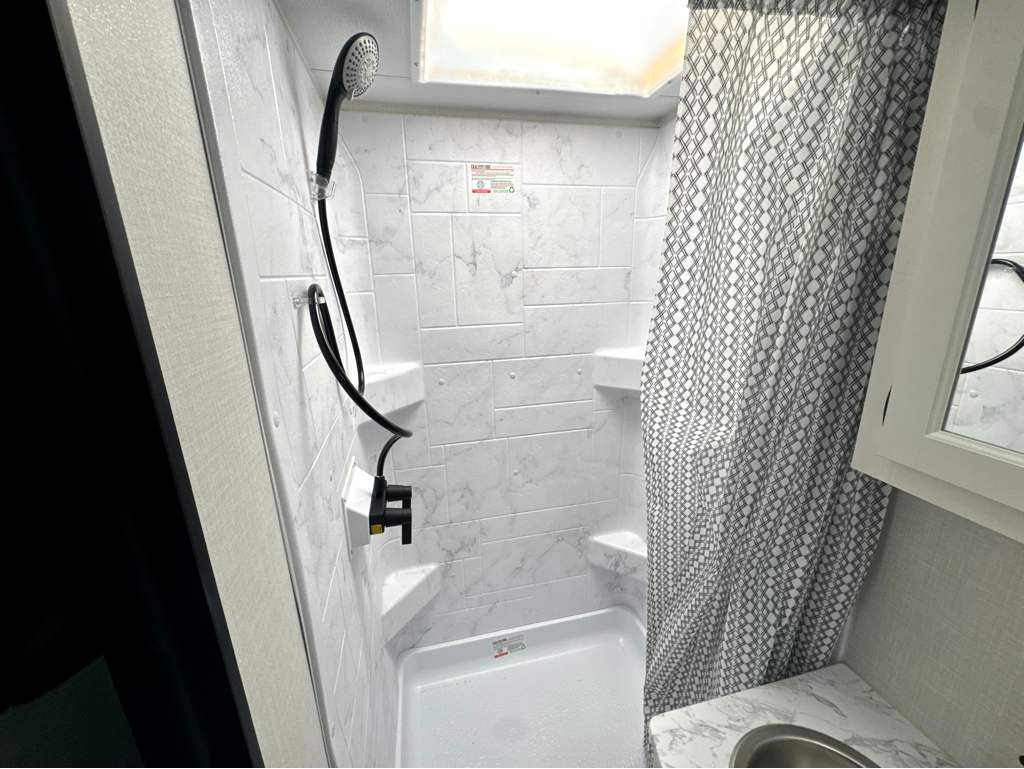 2027 VENTURE RV STRATUS 291VQB - Image 17