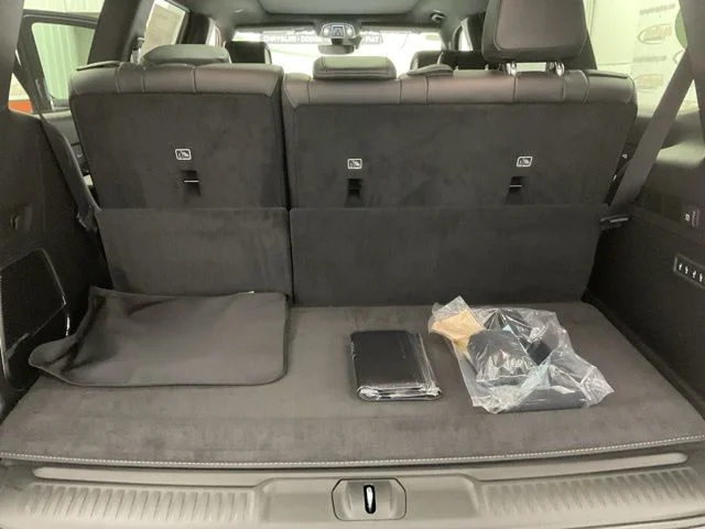 2026 Jeep Grand Wagoneer 4x4 - Image 15