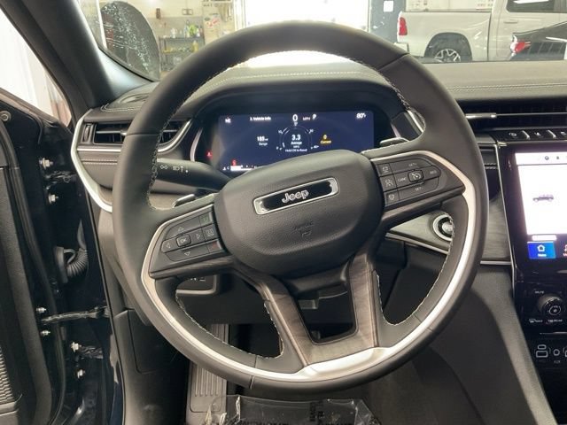 2024 Jeep Grand Cherokee Utility 4D Limited 4WD - Image 23