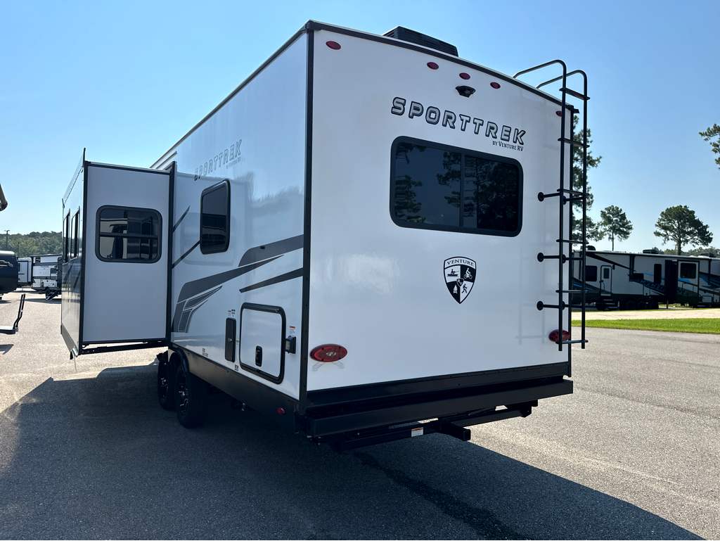 2026 VENTURE RV SPORTTREK 251VFK - Image 3