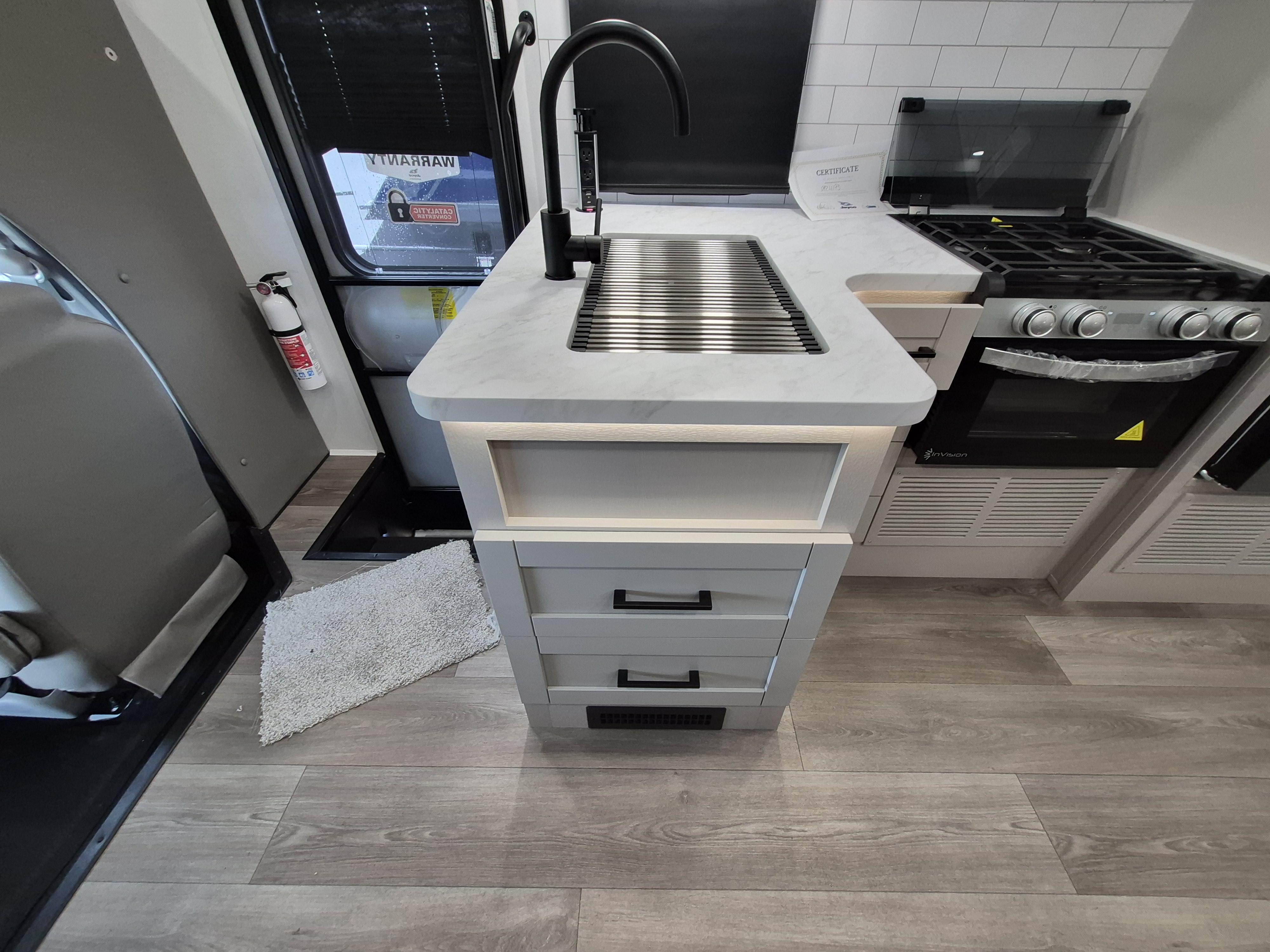 2027 JAYCO GREYHAWK 30Z - Image 38