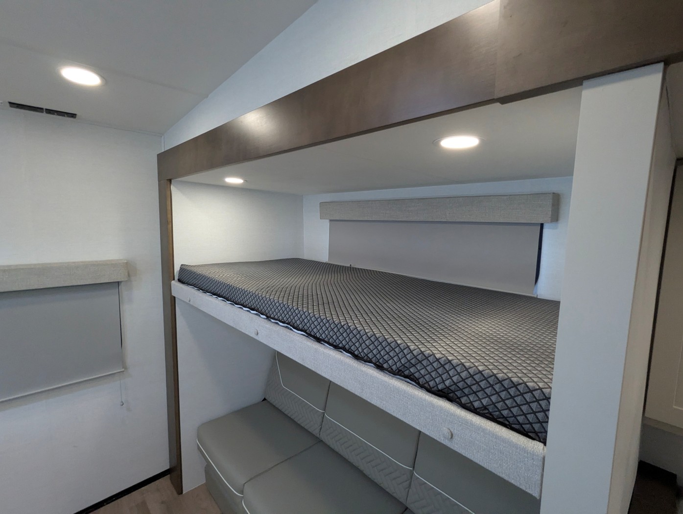2027 Alliance RV Avenue 30BH - Image 45