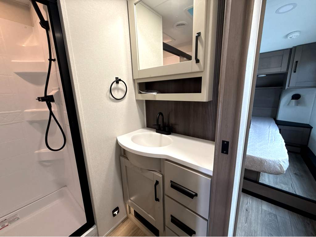 2027 GRAND DESIGN REFLECTION 324MBS - Image 21