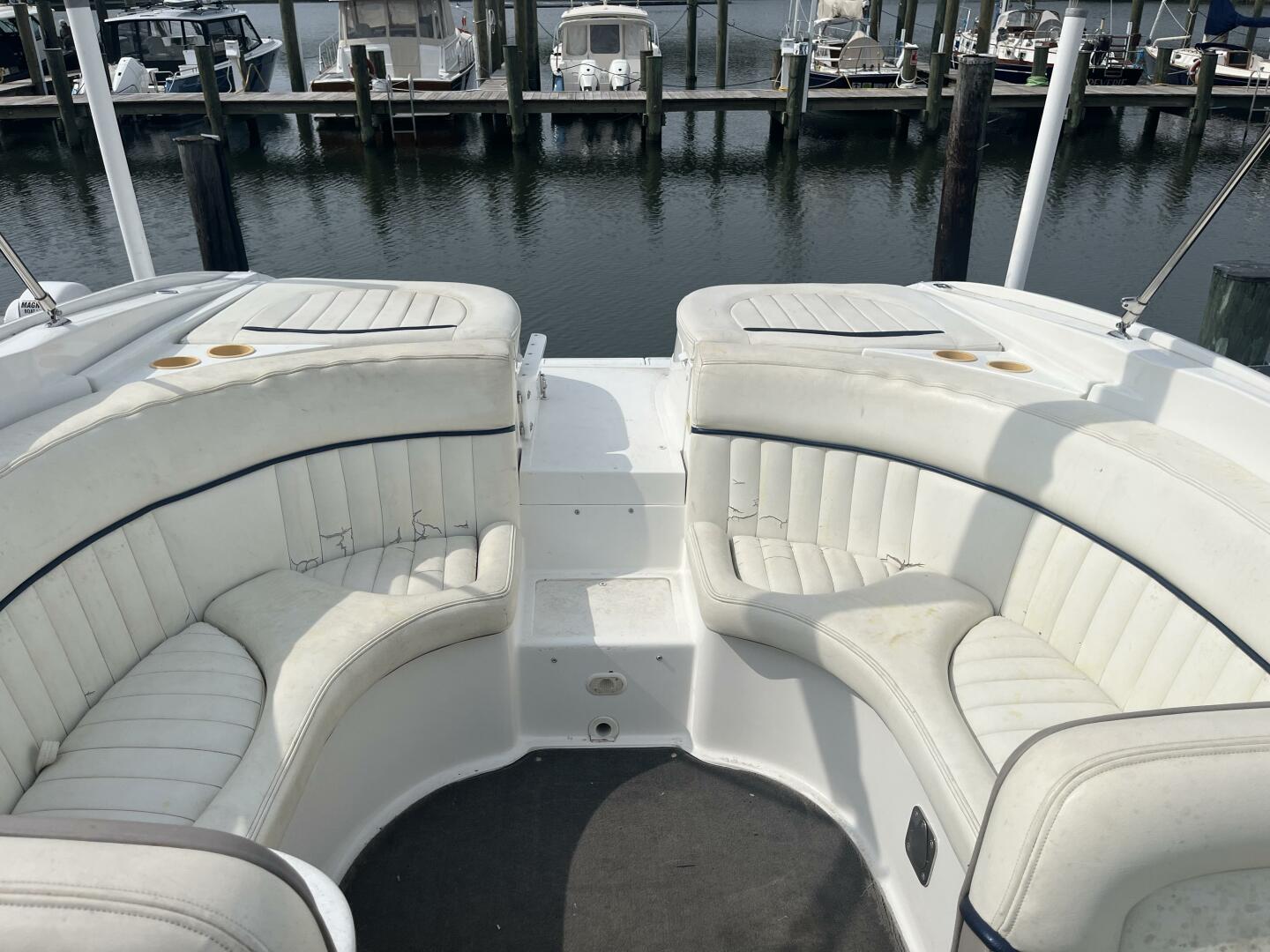 2002 Cobalt 282 - Image 9