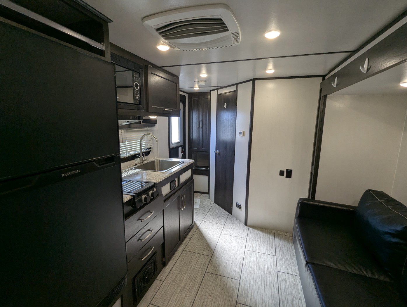 2024 Genesis Supreme Surfside Limited 19FSS - Image 19