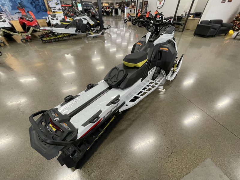 2025 Ski-Doo SUMMIT EDGE 850 HAC 154 - Image 3
