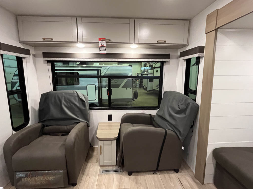2027 Jayco Jay Flight SLX 262RLSW - Image 8