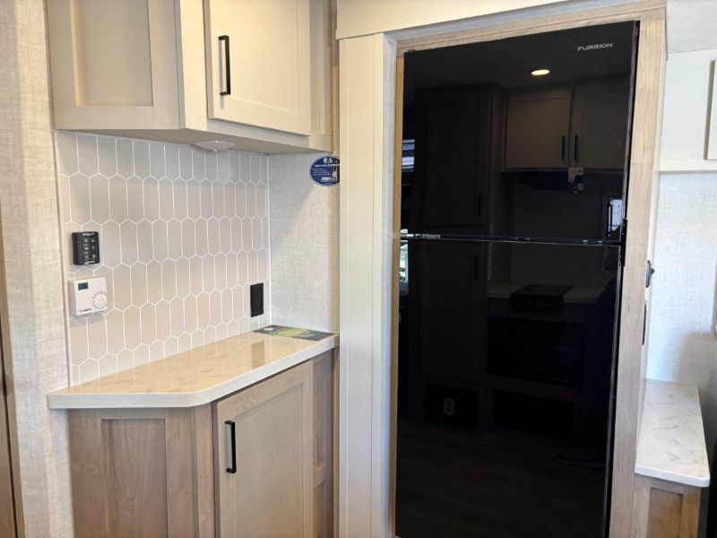 2027 Ember RV Touring Edition 2200ETL - Image 13