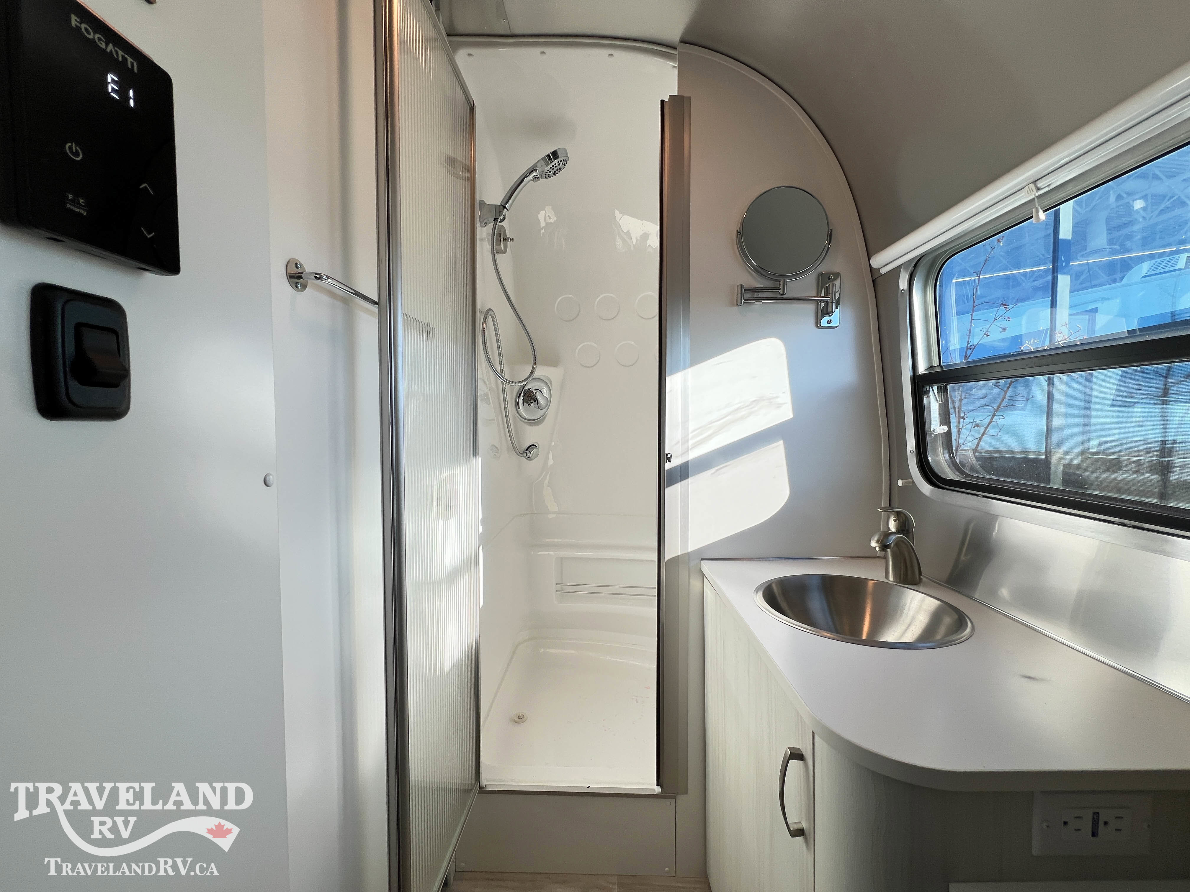 2026 Airstream Bambi 22FB - Image 25