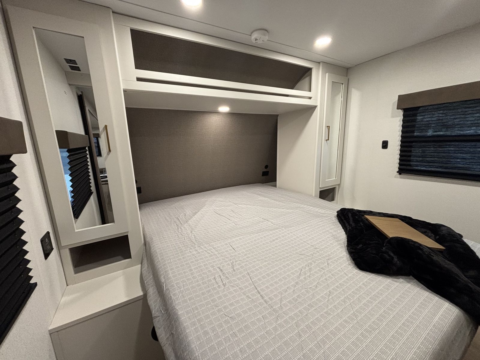 2026 Grand Design Transcend XPLOR 27DBX - Image 18