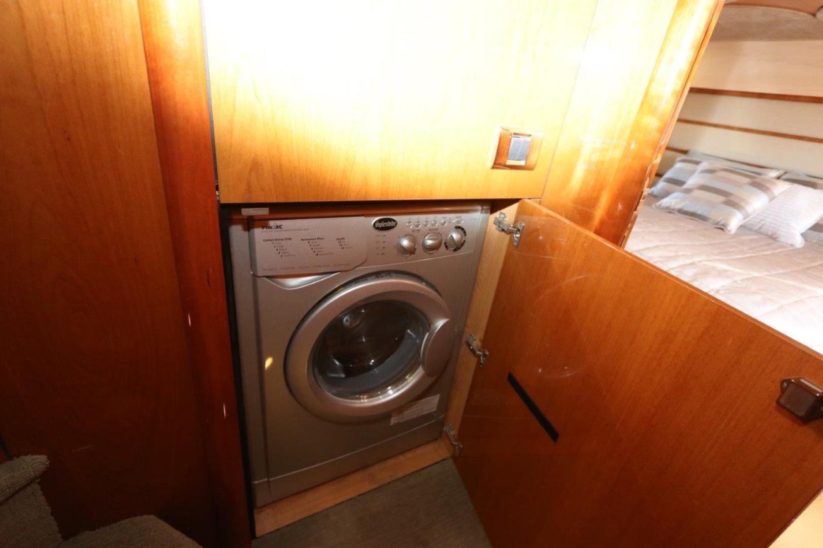 2004 Sunseeker Predator - Image 38