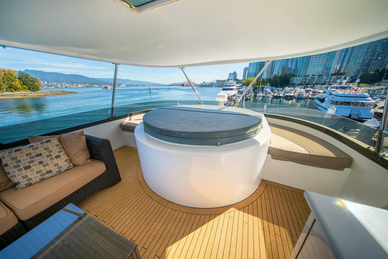 1992 Crescent Custom Yachts Custom - Image 43