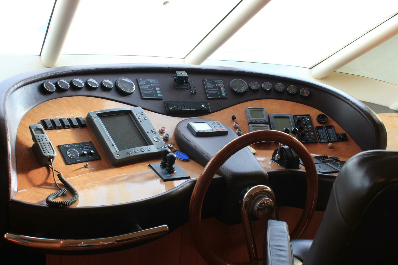 2004 Horizon P70 - Image 23