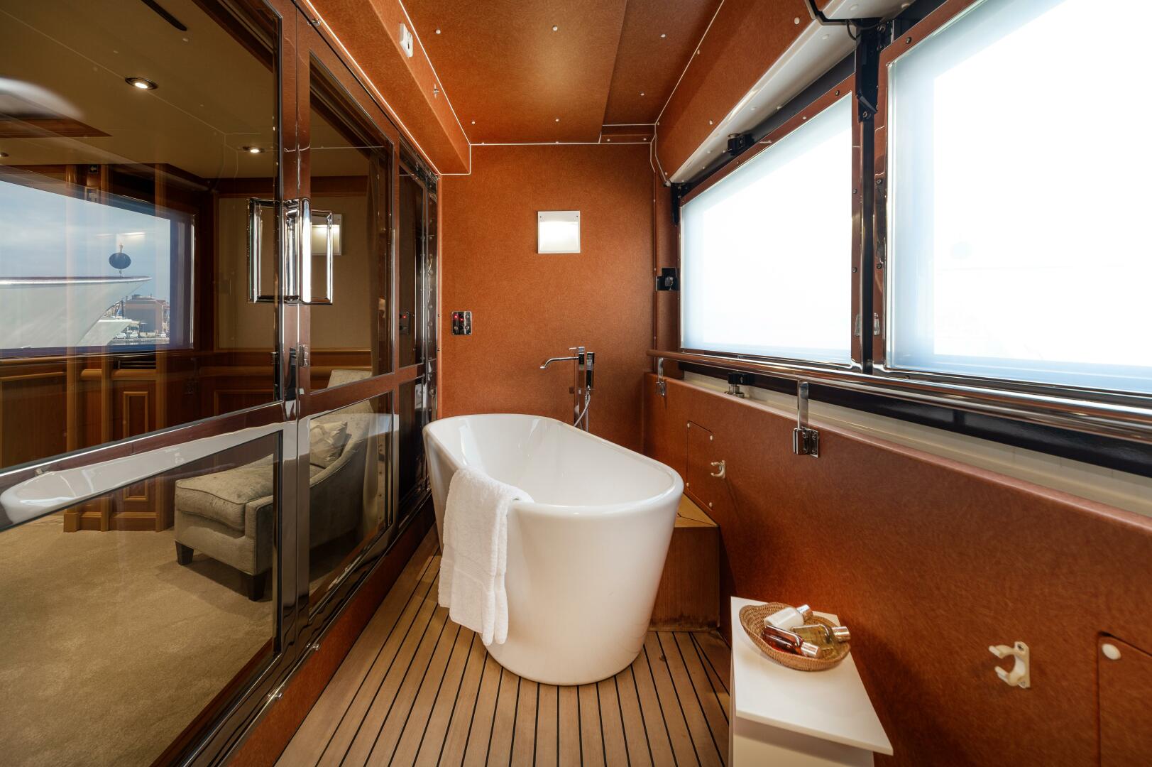 2007 CRN Pilothouse - Image 14