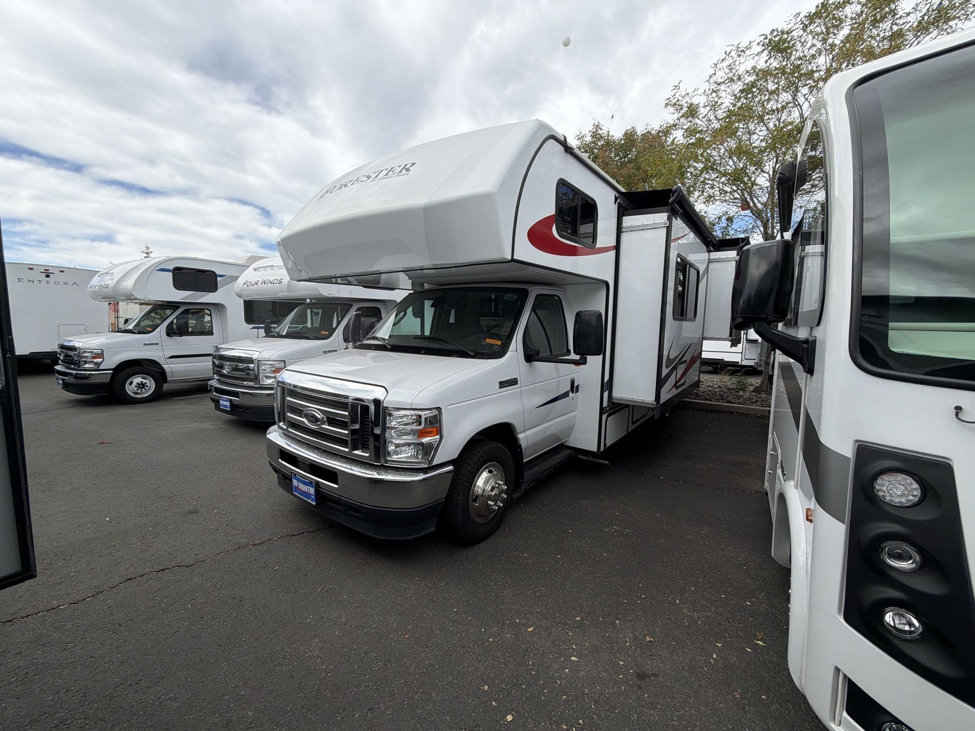 2022 Forest River Forester 2441DS - Image 3