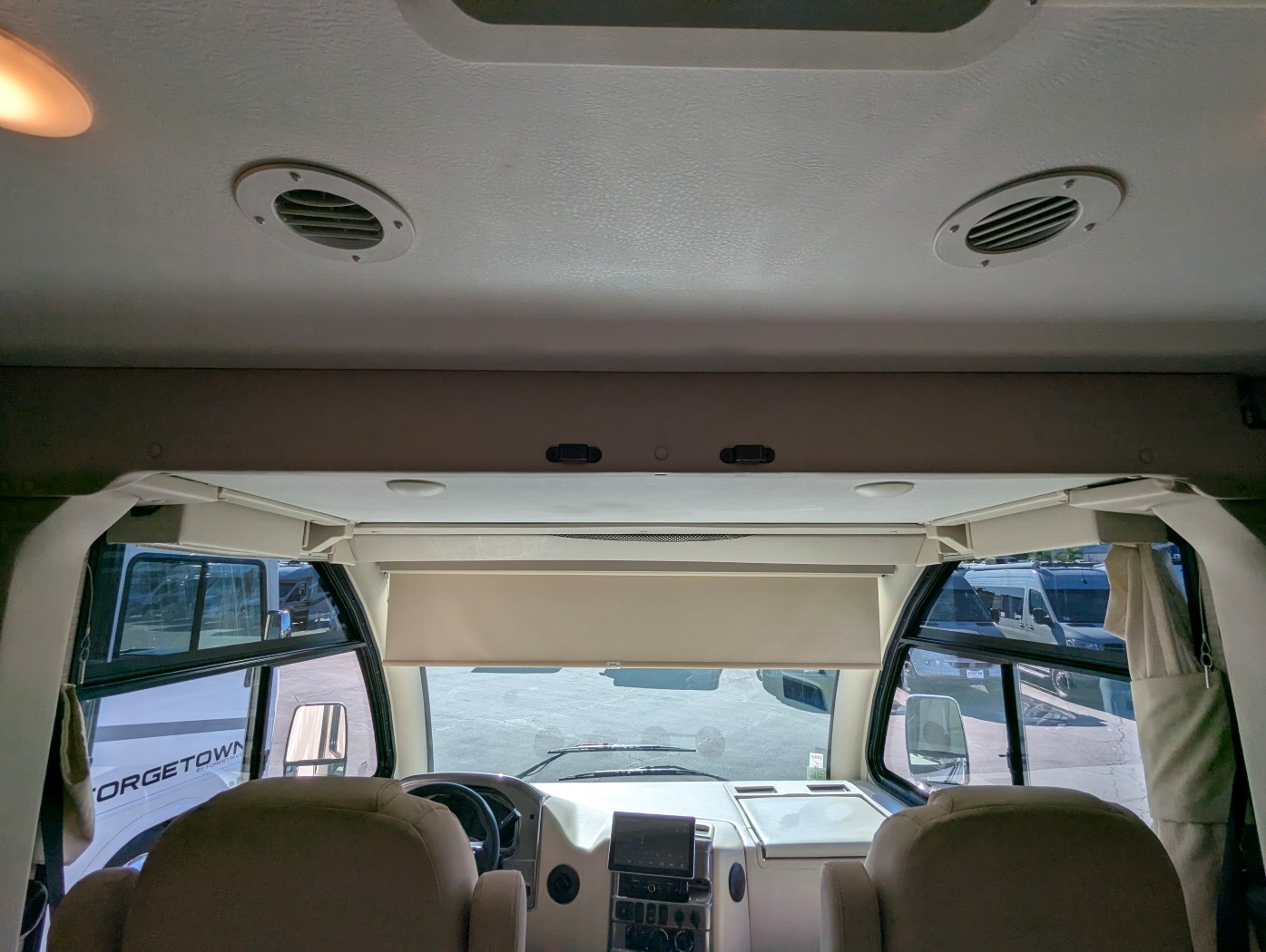2023 Thor Motor Coach Axis 24.4 - Image 8