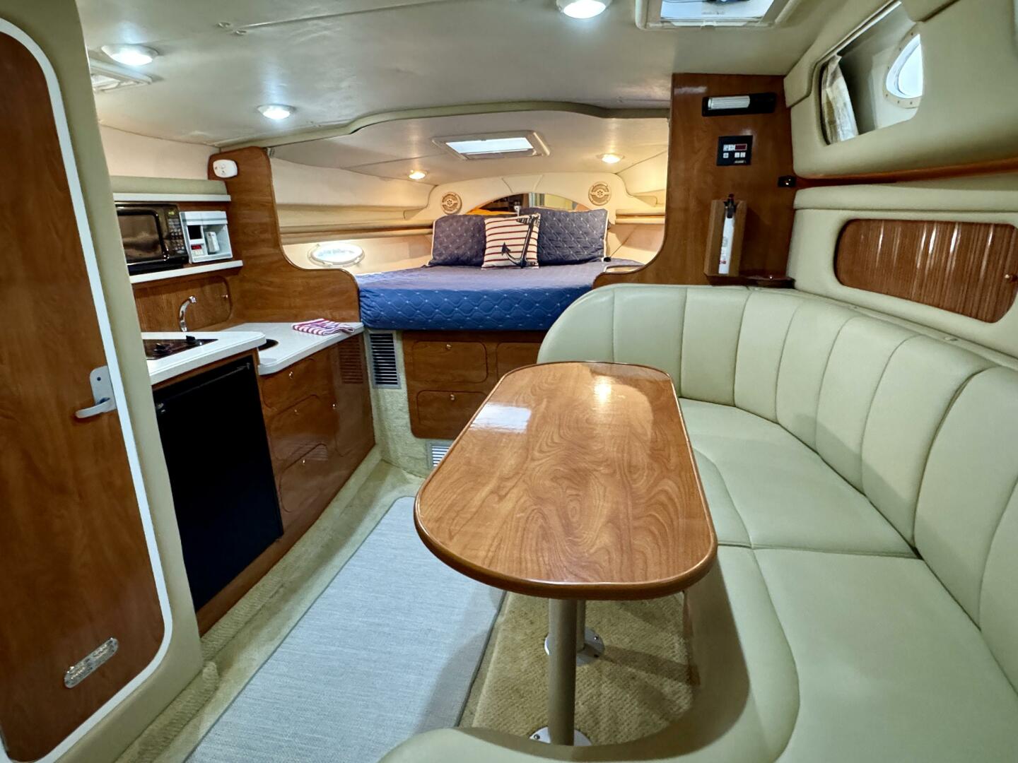 2004 Rinker 342 Fiesta Vee - Image 42