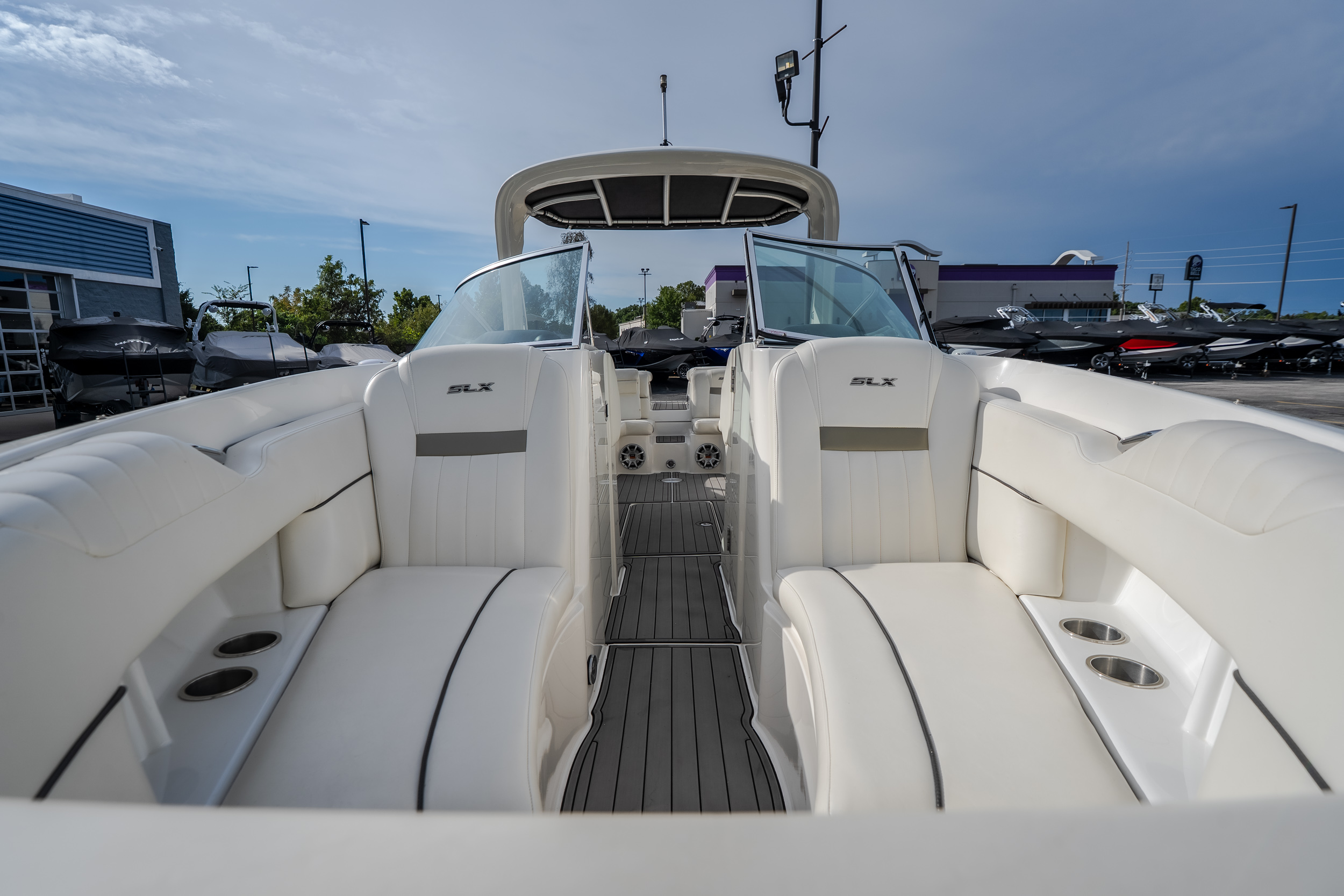 2006 Sea Ray 270 SLX - Image 34