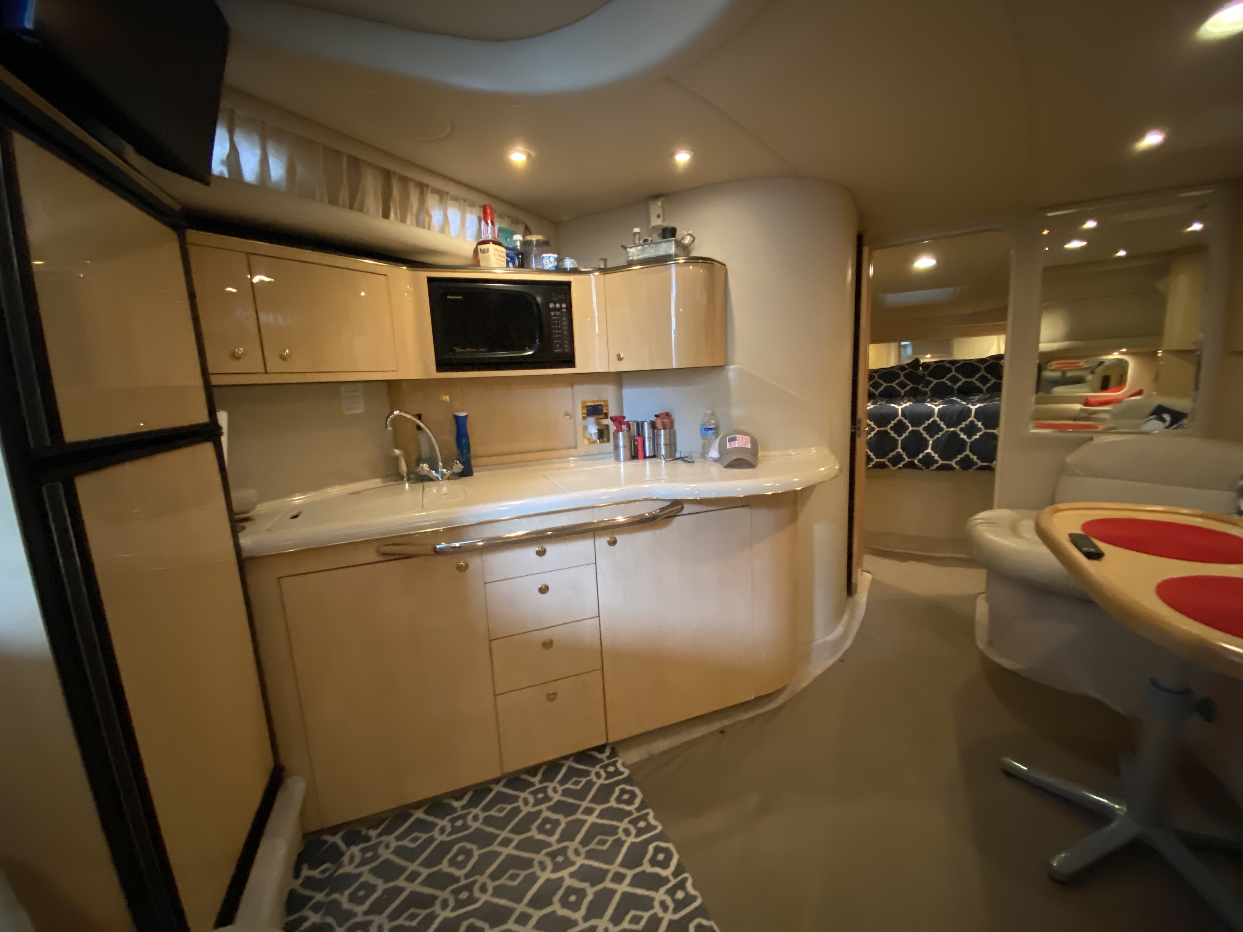 1999 Sea Ray 380 Sundancer - Image 23