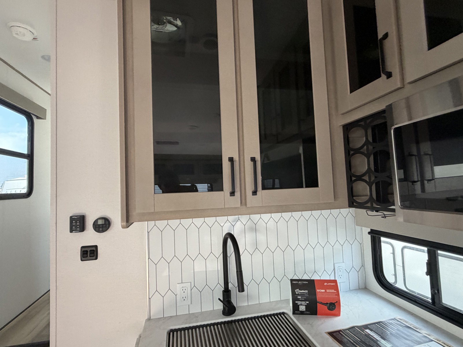 2026 GRAND DESIGN 260RD - Image 21