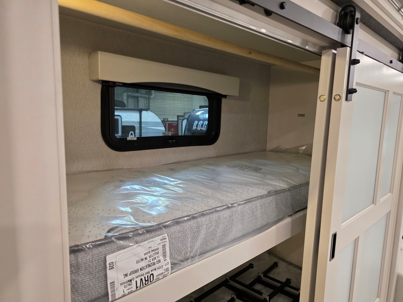 2026 Fleetwood Discovery 38N - Image 38
