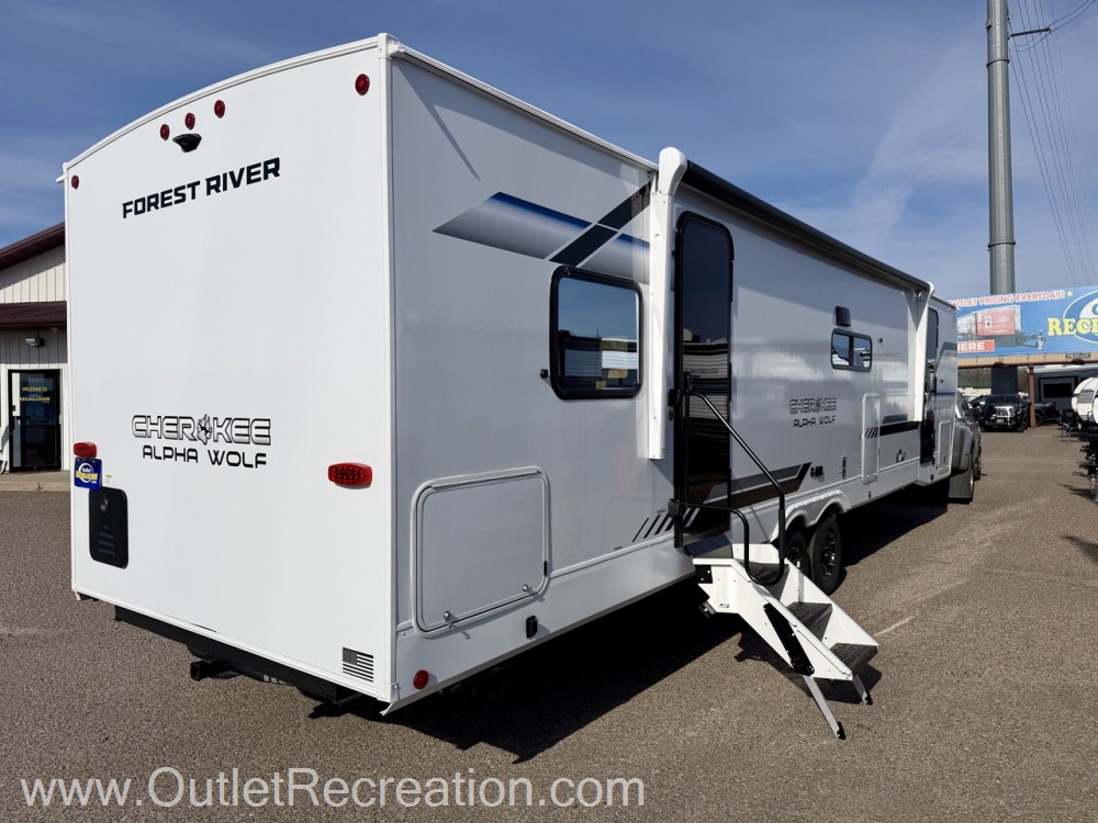 2026 Forest River Cherokee Alpha Wolf 29DCB - Image 2