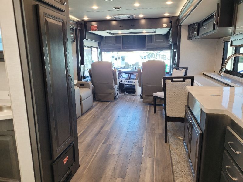 2026 Fleetwood Frontier 38RT - Image 29