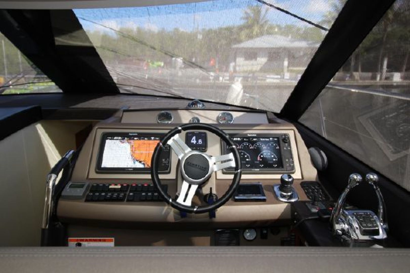 2015 PRESTIGE PRESTIGE 550 Base - Image 12
