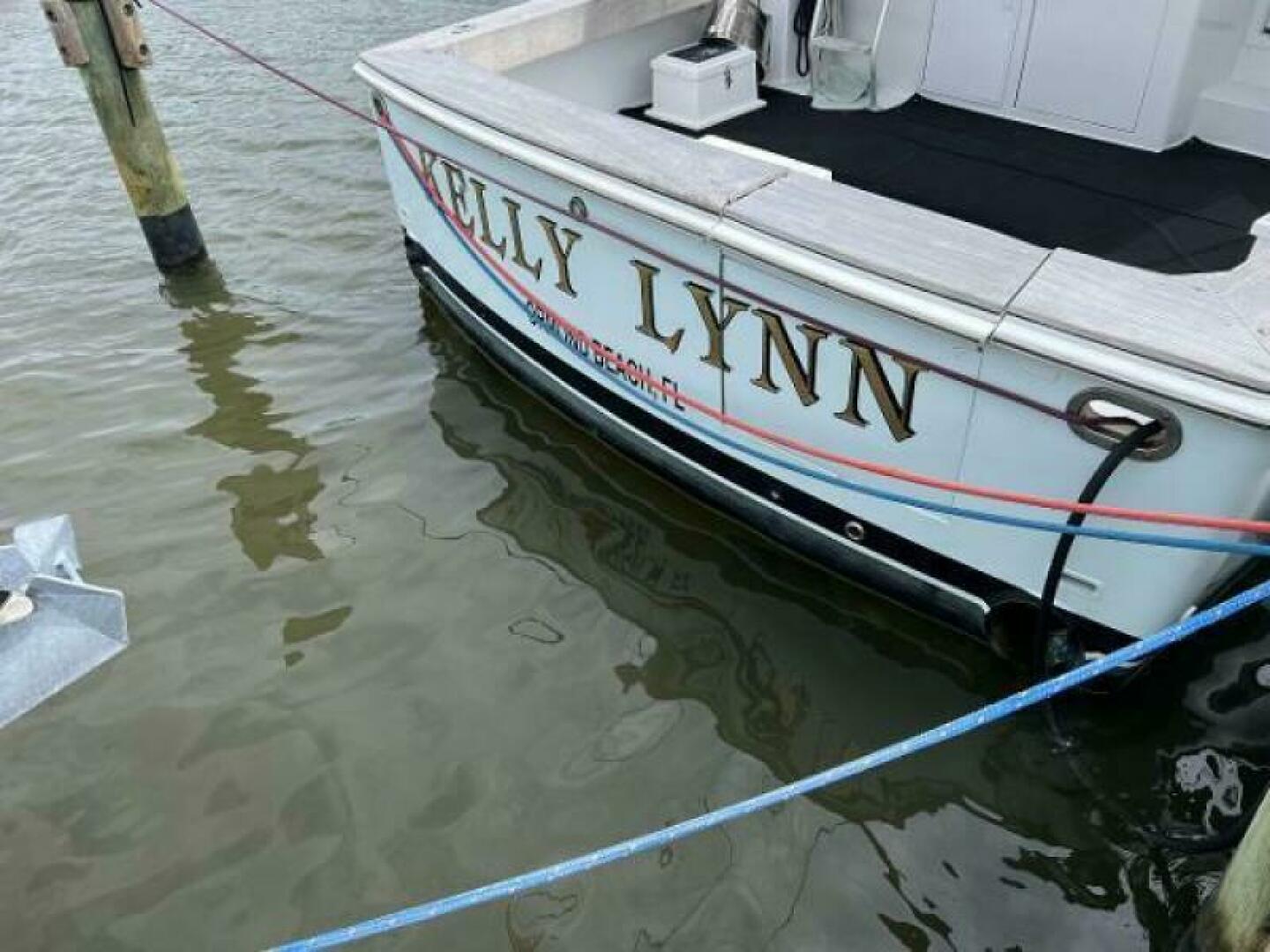 1991 Viking Boats Convertible - Image 9