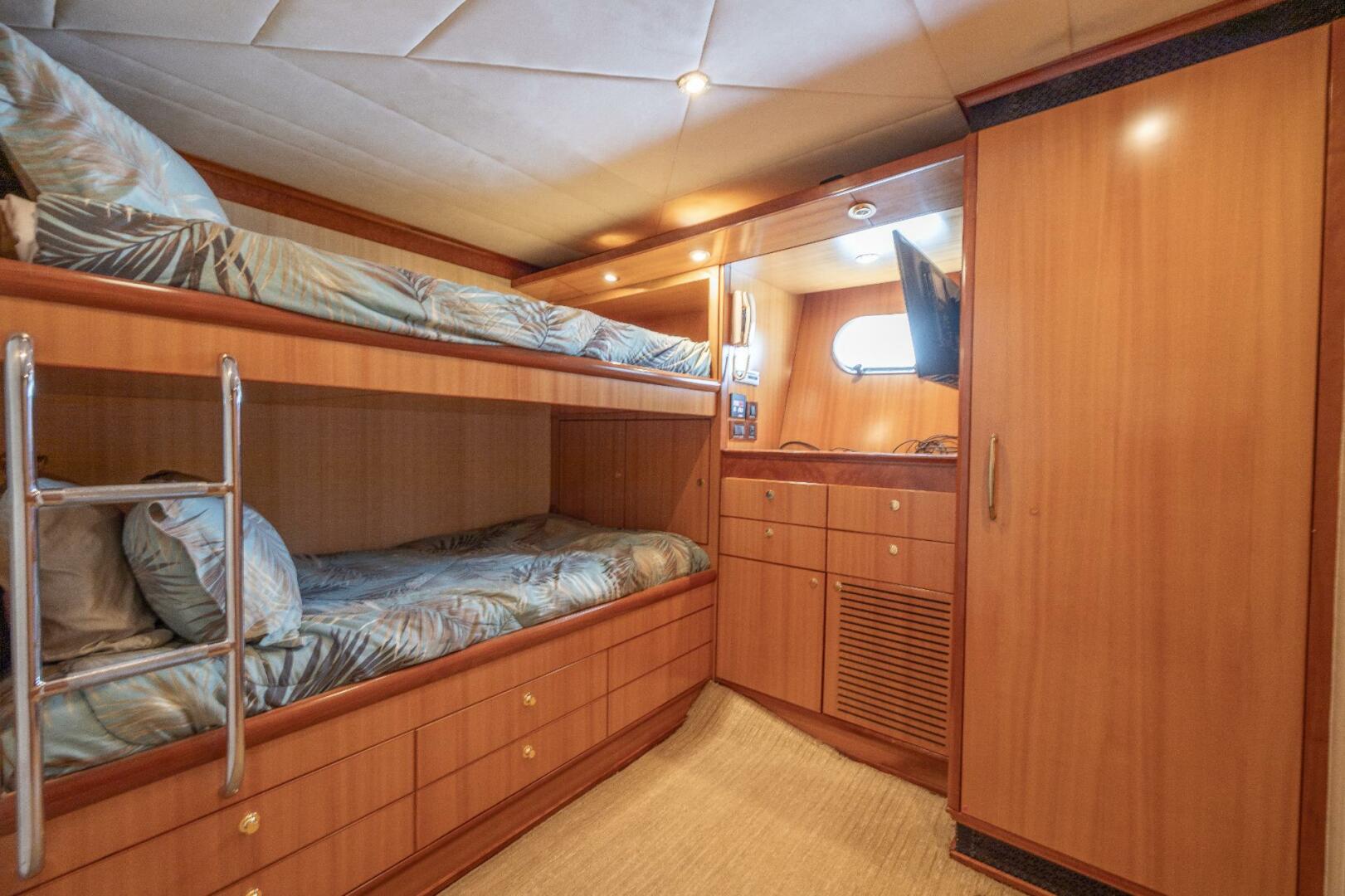 2001 Grand Harbour 76 - Image 31