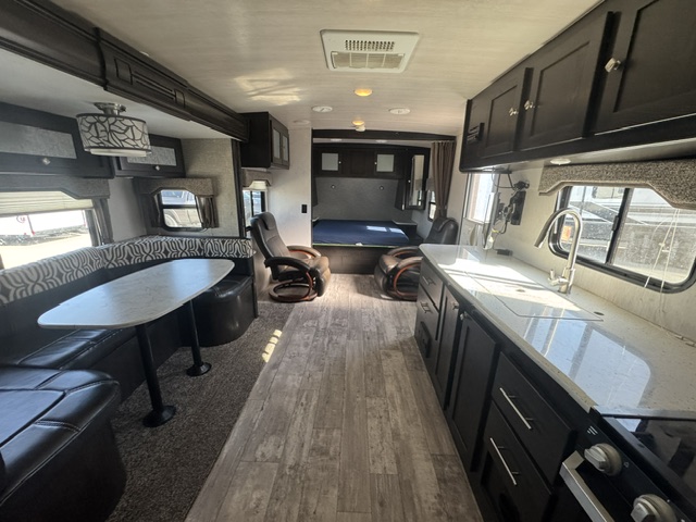 2018 HEARTLAND RV NORTH TRAIL 22FBS - Image 21