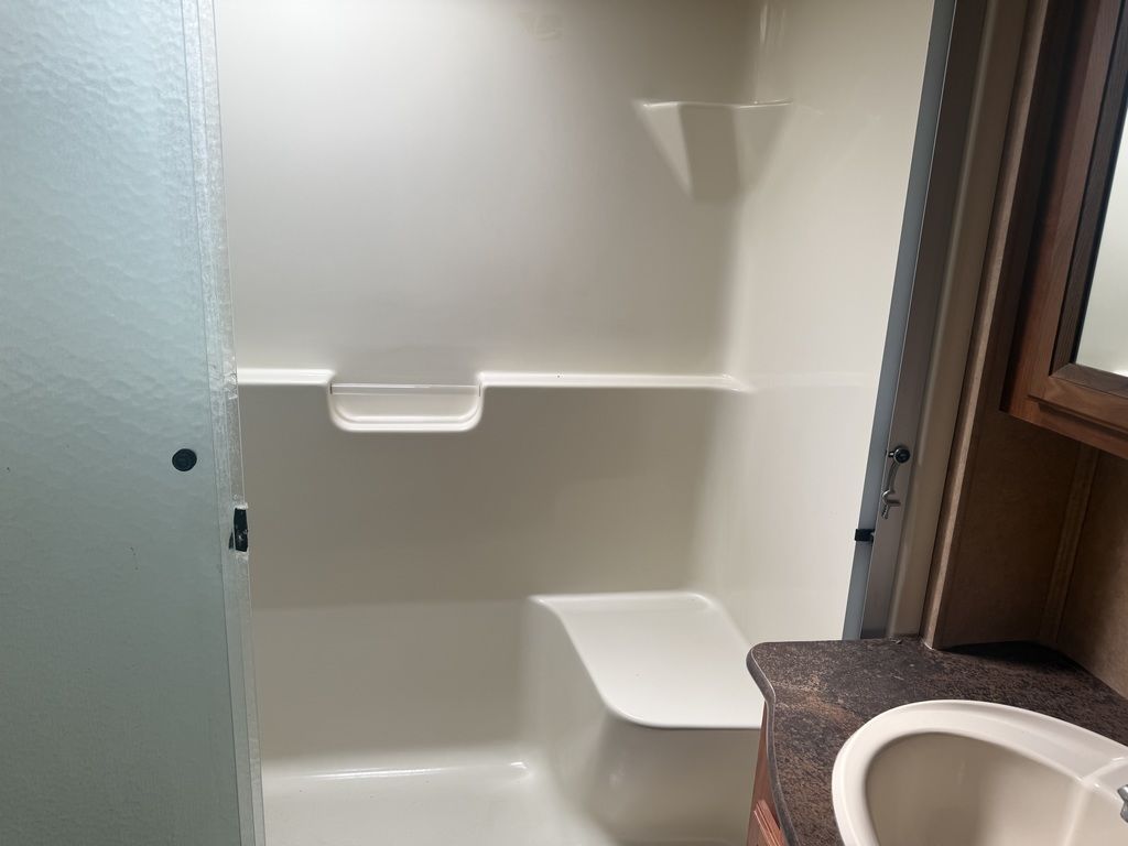 2013 Jayco 361 REQS - Image 7