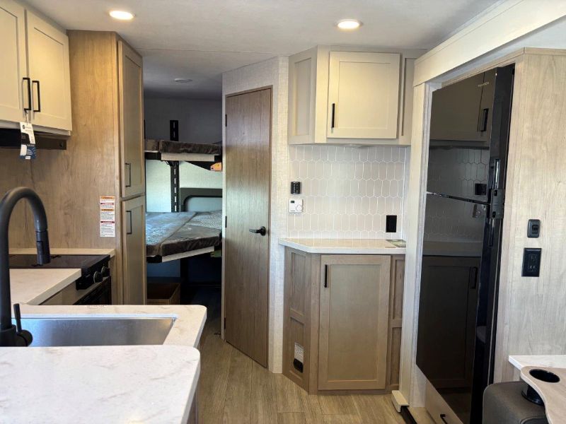 2027 Ember RV Touring Edition 2200ETL - Image 10