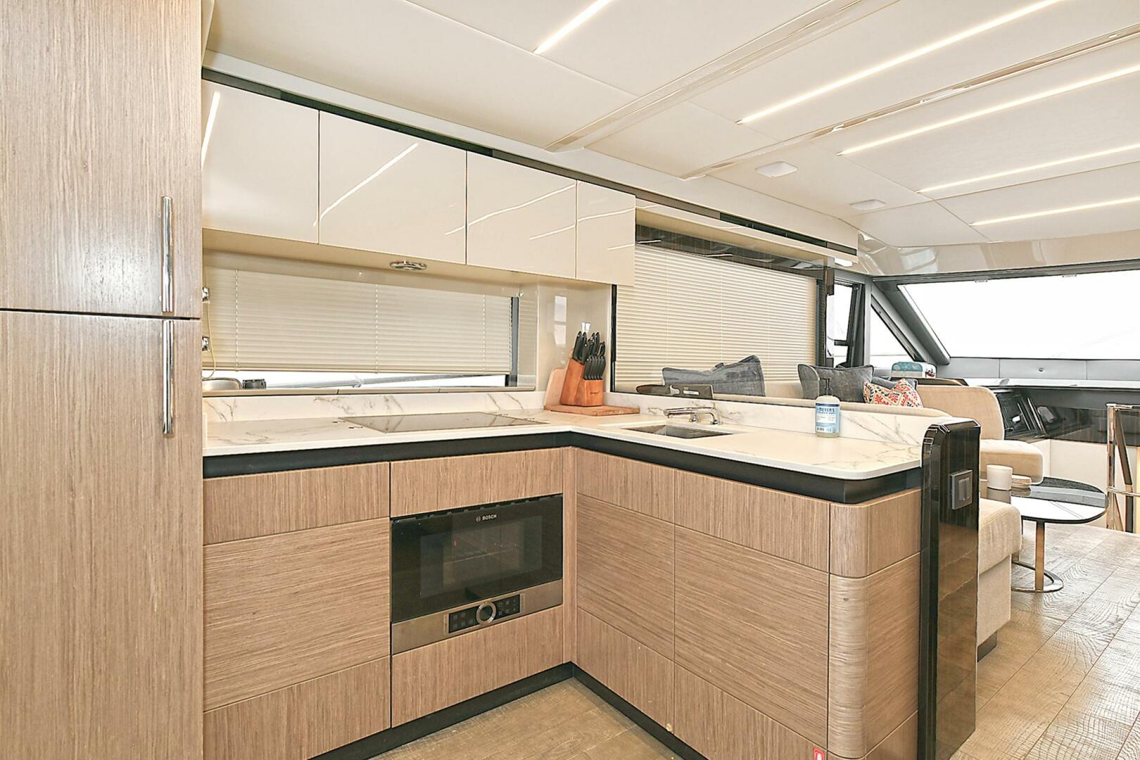 2022 Absolute 62 Fly - Image 27