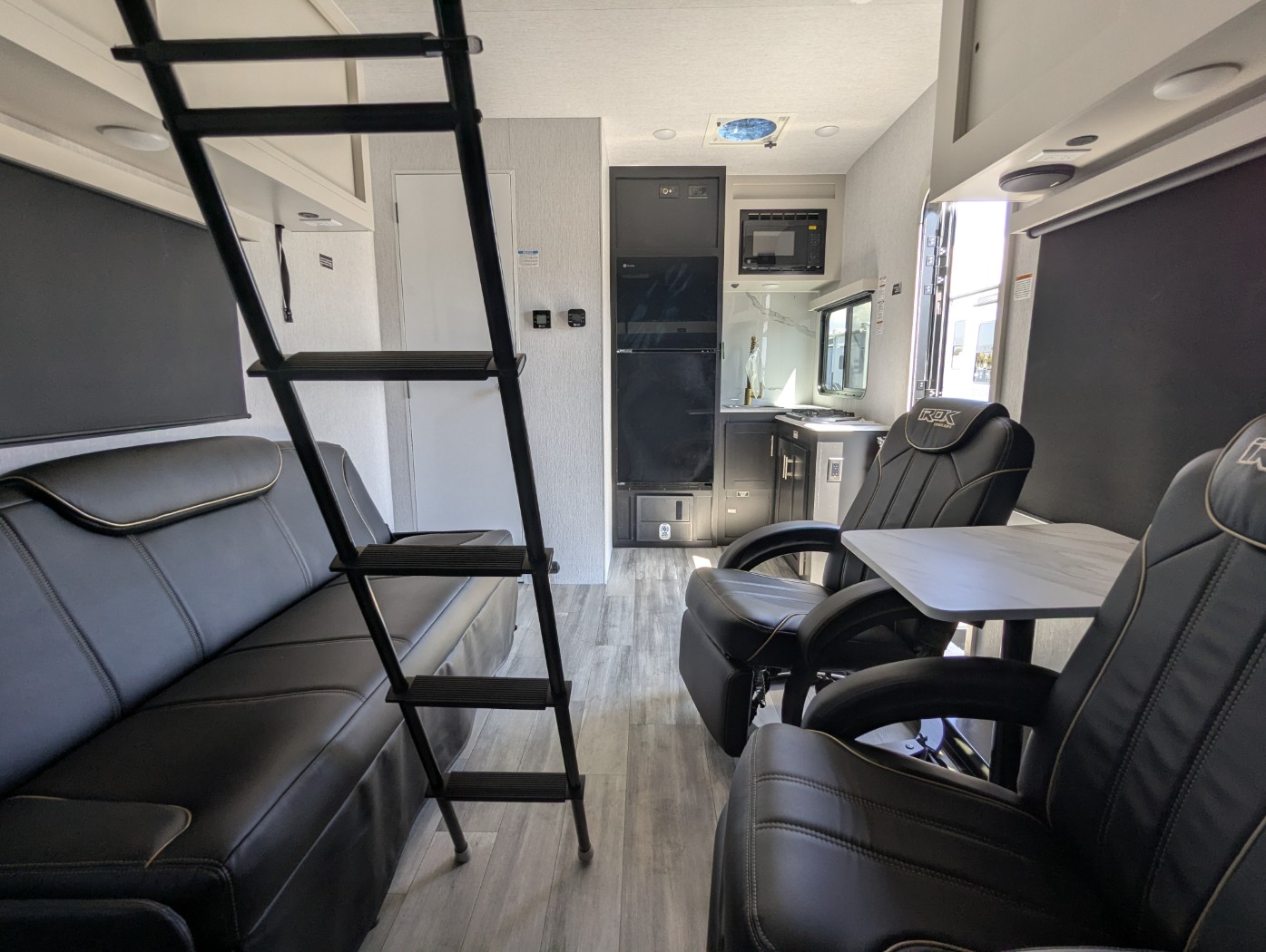 2027 IROK Trailers SX 1814 - Image 21