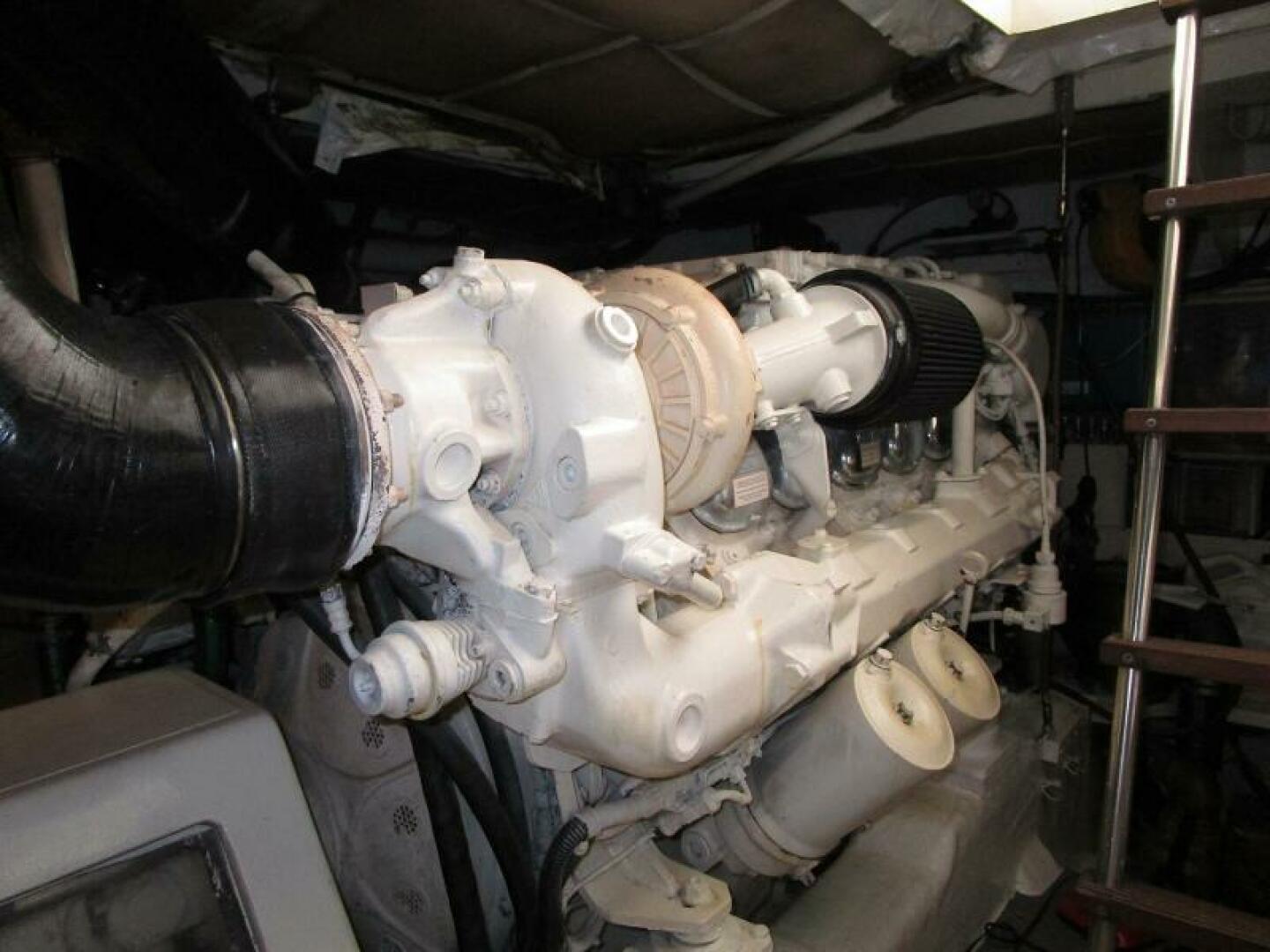 2003 Ferretti Yachts 590 Motor Yacht - Image 50