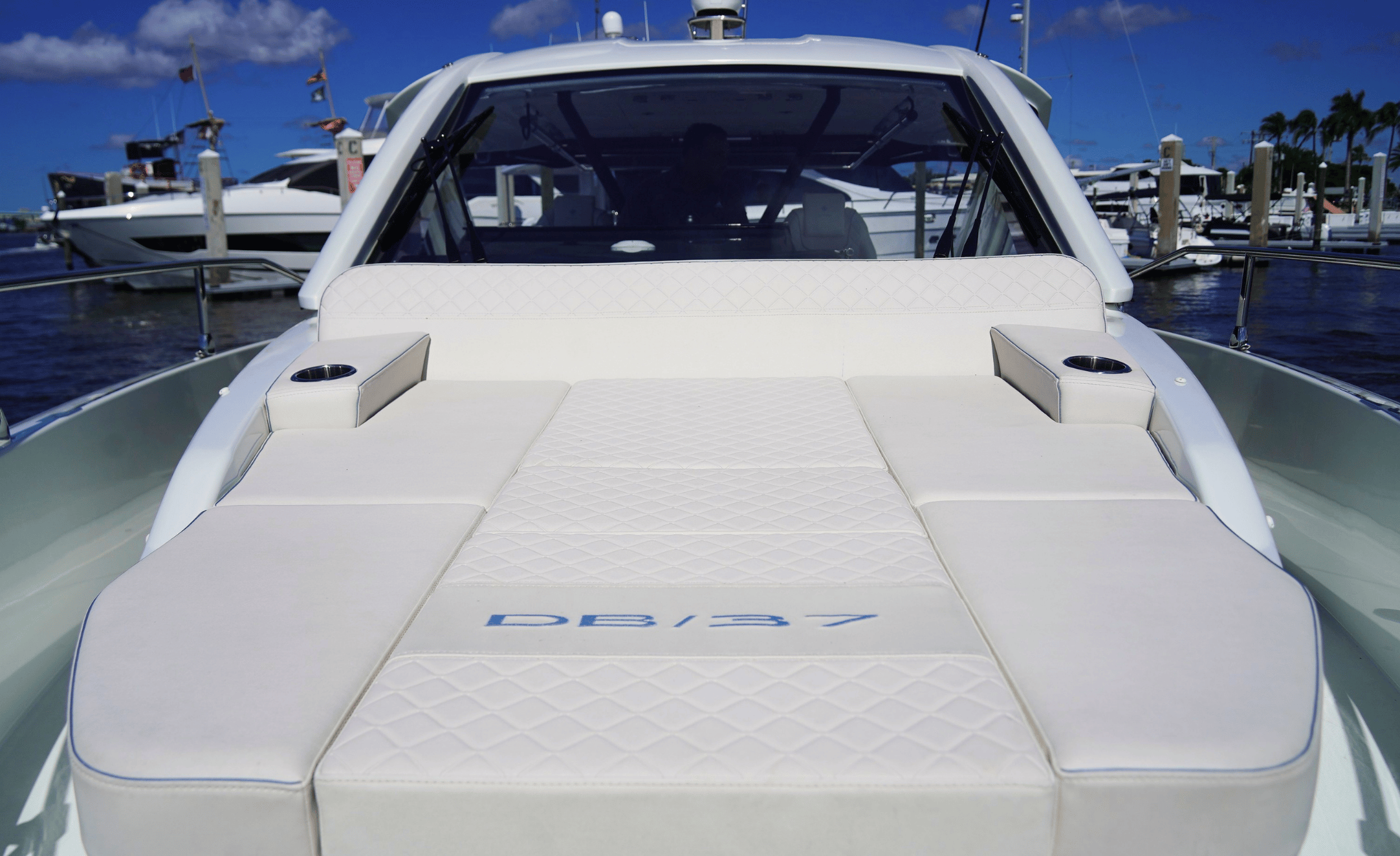 2025 JEANNEAU DB 37 - Image 43
