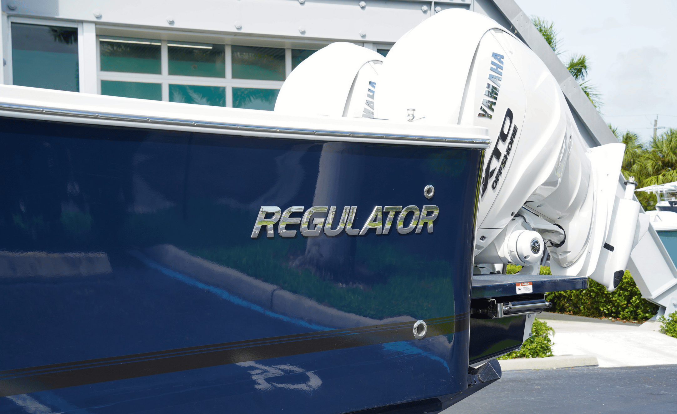 2027 REGULATOR 31 - Image 6