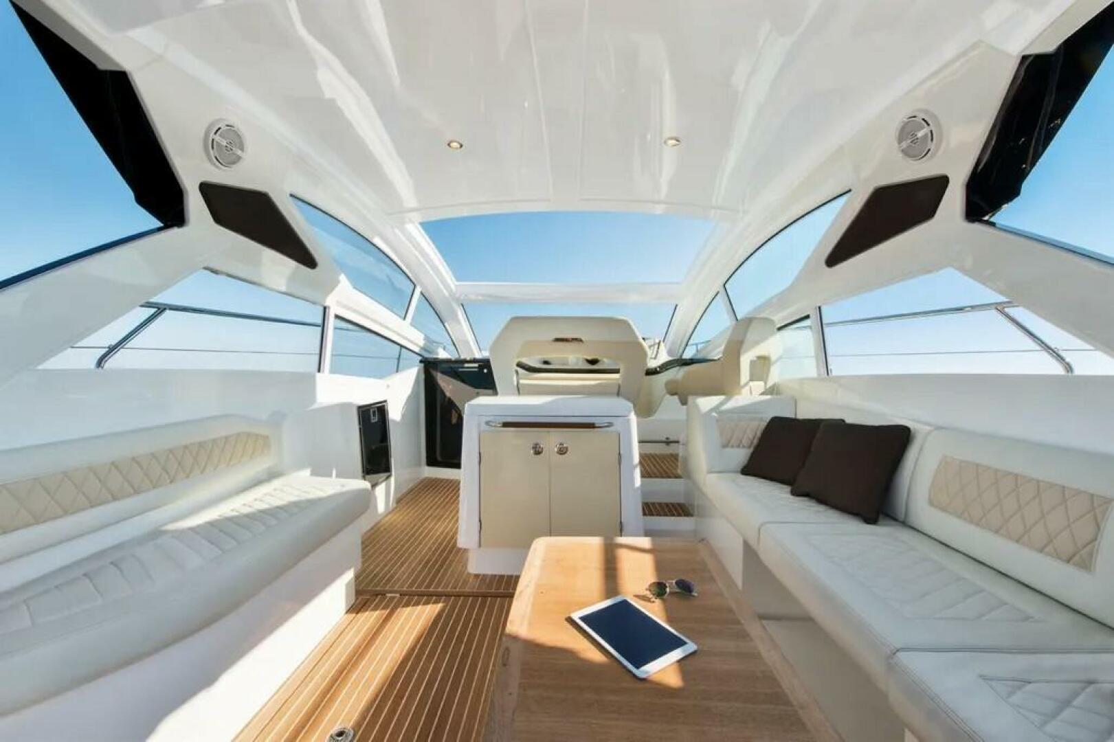 2019 Beneteau Gran Turismo 40 - Image 14