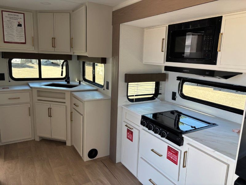2026 Grand Design Transcend XPLOR 25MLX - Image 22