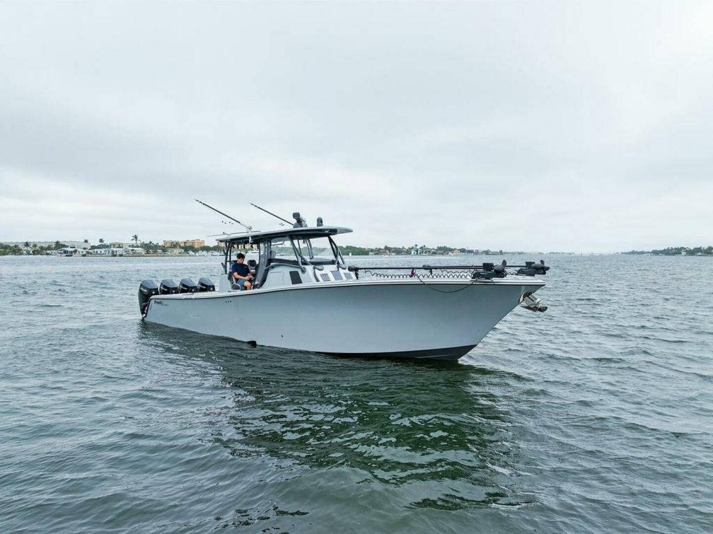 2020 Front Runner 39 CC - Image 5