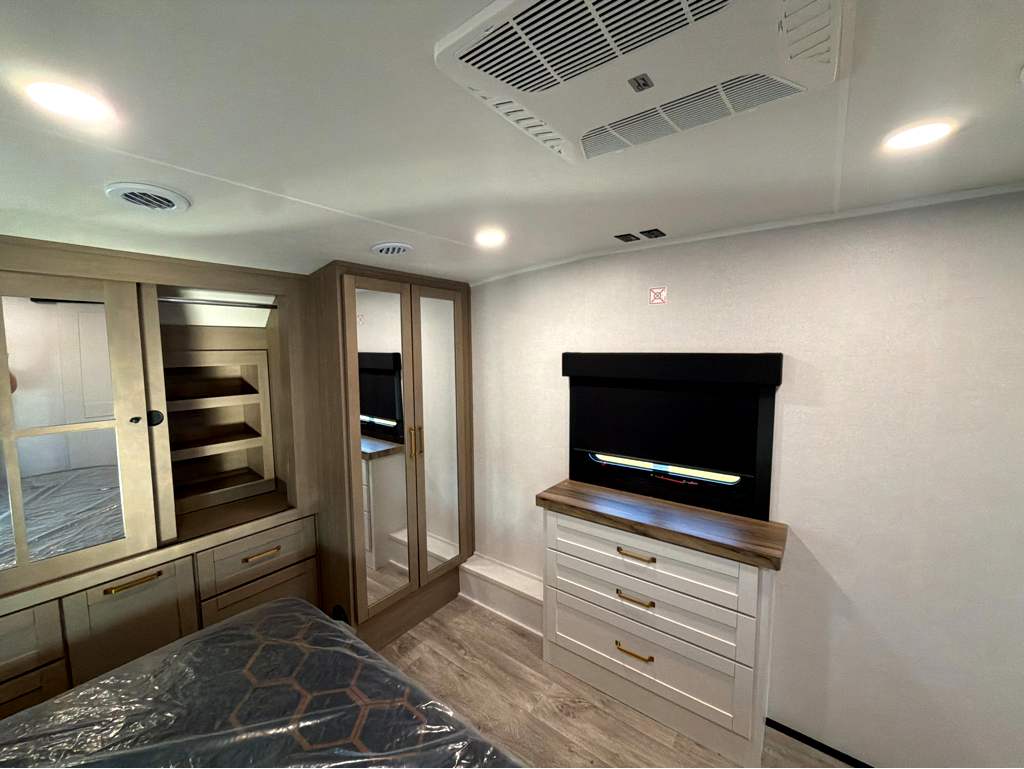 2027 JAYCO EAGLE 355MBQS - Image 27